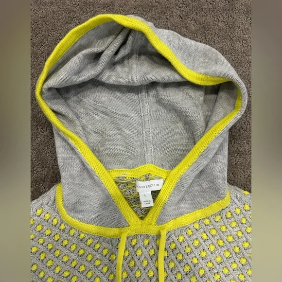 Charter club large sweater with hood, cute yellow, gray, and cream fun patterns - Picture 6 of 7